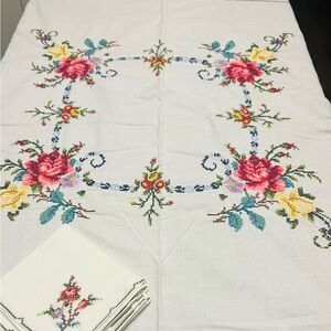 Vintage Cross Stitch Floral Embroidered Tablecloth and Napkin Set